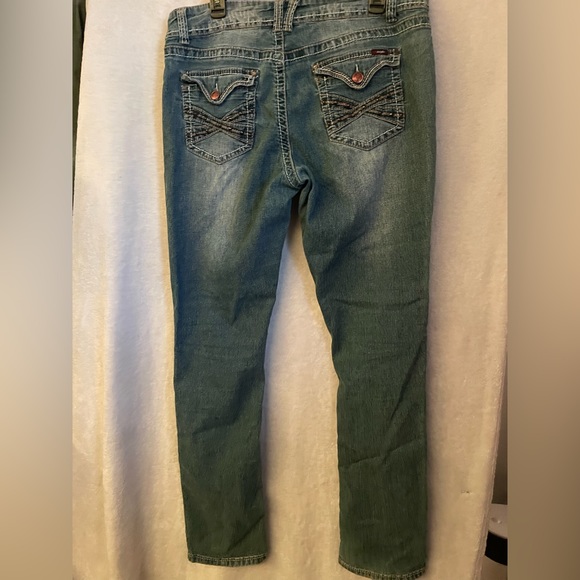 Jeans - Picture 2 of 2